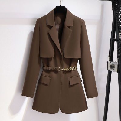 Loose waist and thin woman jacket