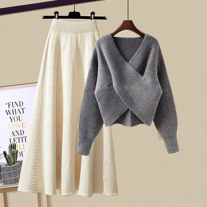 New Design Knit V-neck Jumper Half-body Skirt Two-piece Set