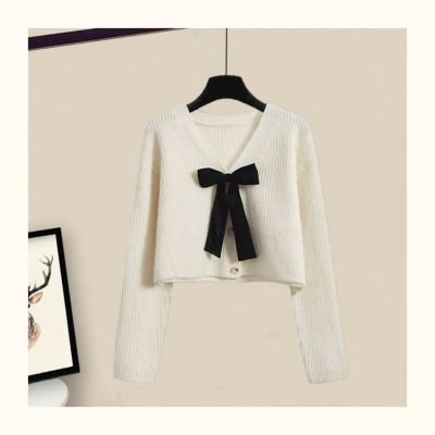 V-neck bow-knot knitted sweater