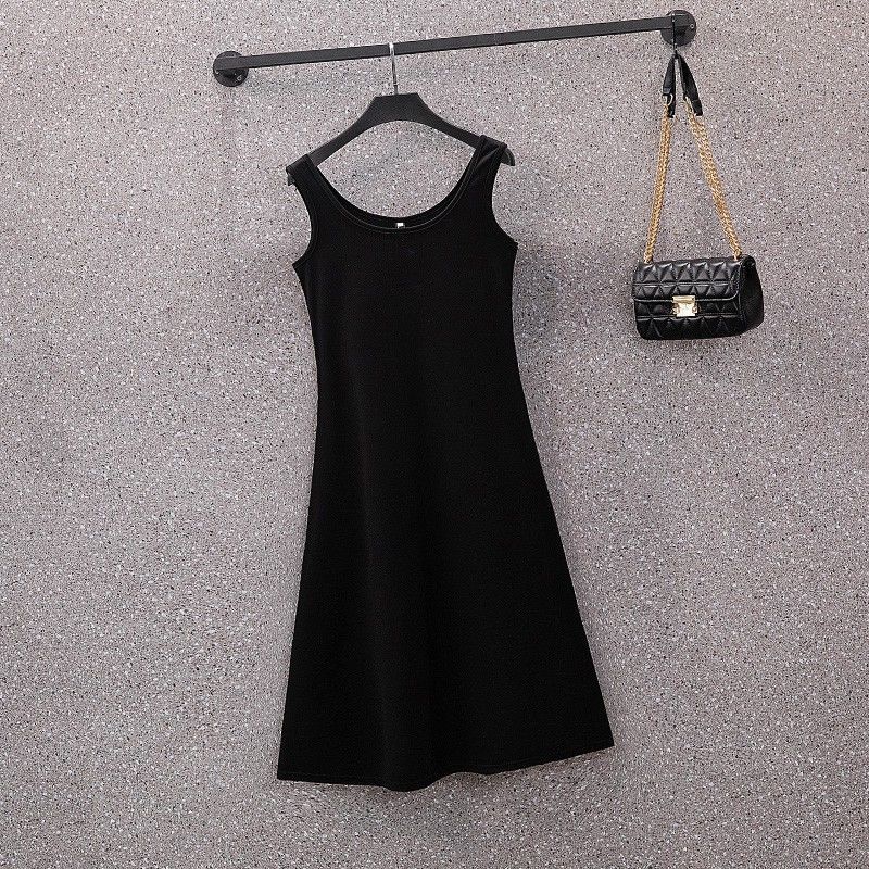 Crew-neck sleeveless dress