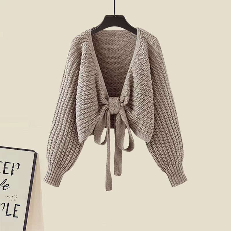 Bow tie knitted cardigan