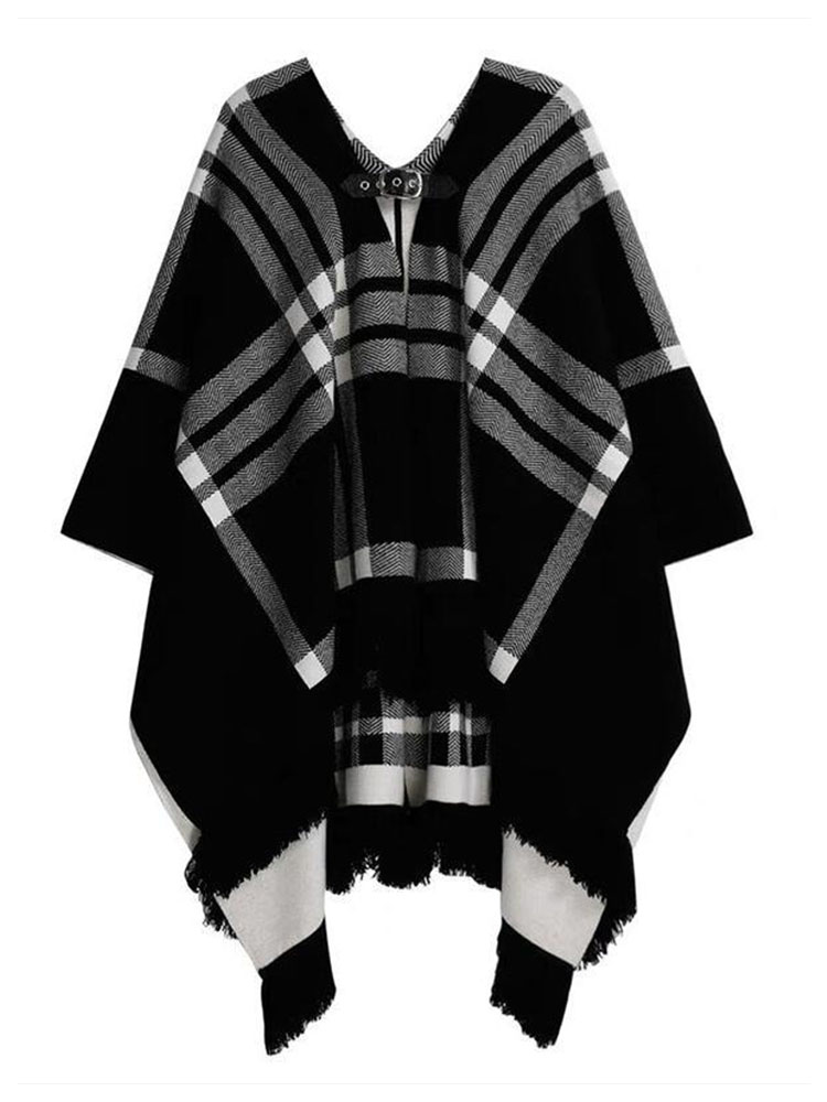 Knitted plaid cape coat