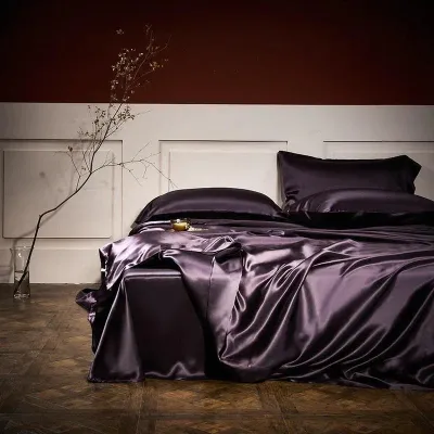 New Mulberry silk four-piece bed sheet and pillowcase set