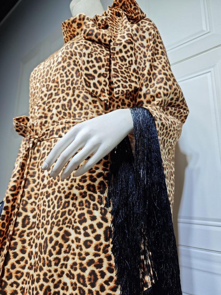 Fashion Batwing Sleeve Tassel Leopard Printed Kaftan