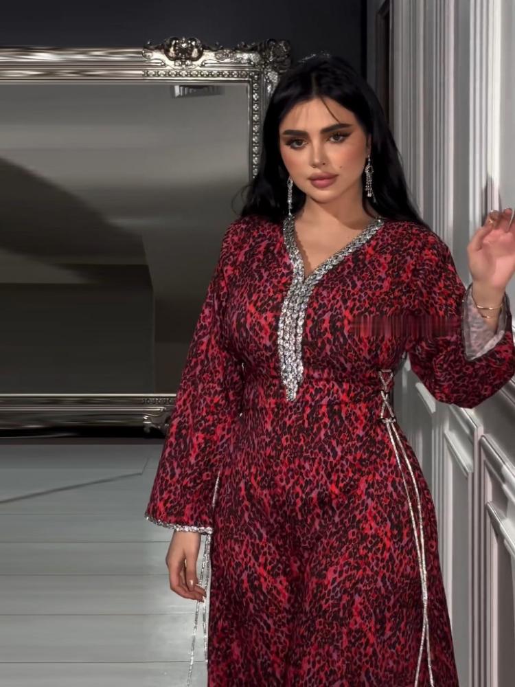 V-Neck Leopard Printed Rhinestones Robe Jalabiya