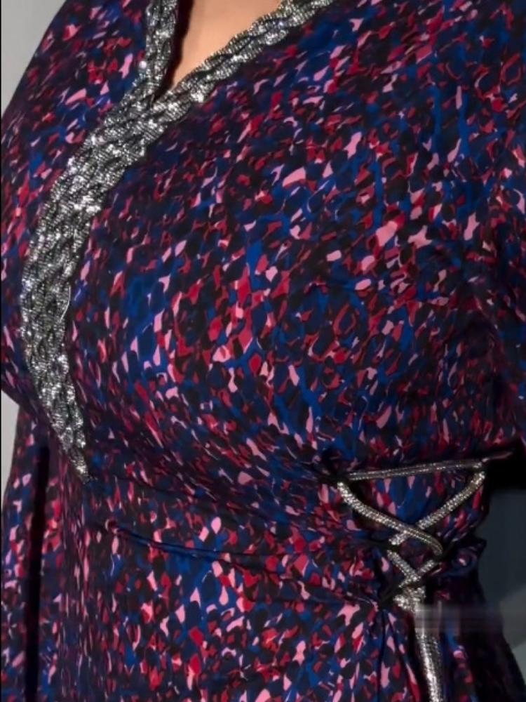 V-Neck Leopard Printed Rhinestones Robe Jalabiya