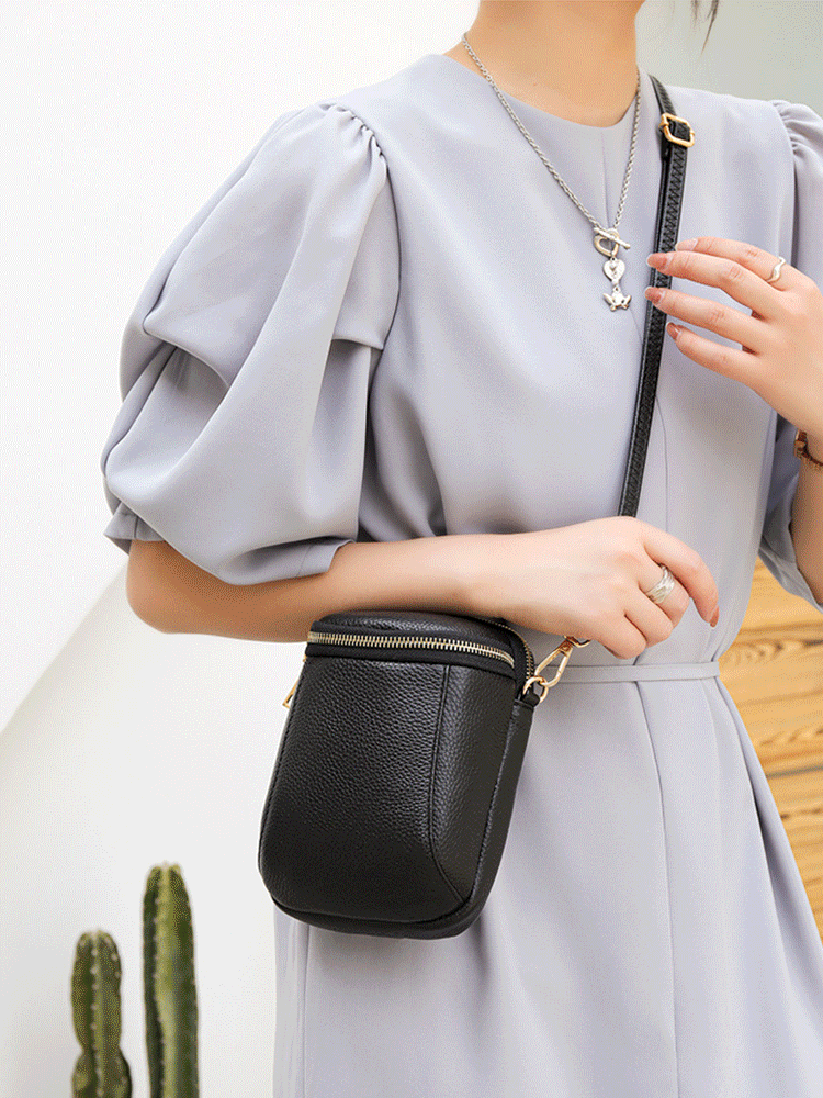 Exquisite ladies crossbody bag