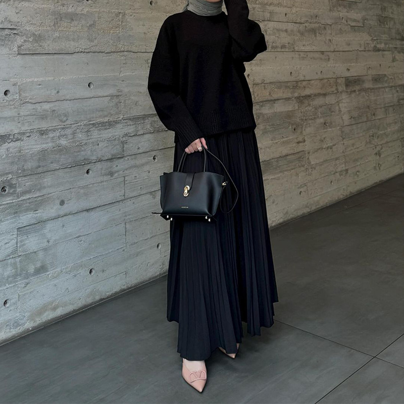 Versatile sweater pleated skirt fashion set