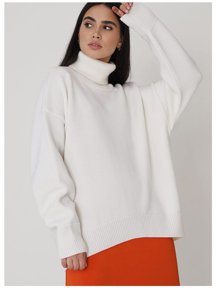 سترة ذات رقبة مدورة بلون سادة