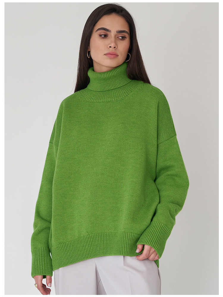 سترة ذات رقبة مدورة بلون سادة