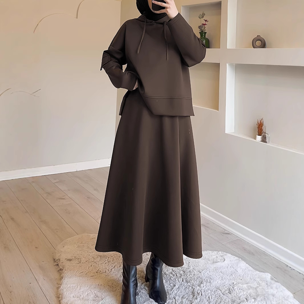 Pure -colored hooded pullover top A -line skirt casual suit