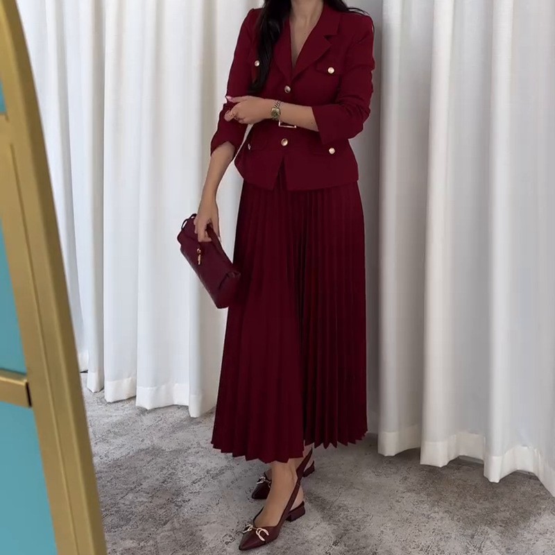 Versatile solid color lapel blazer pleated skirt