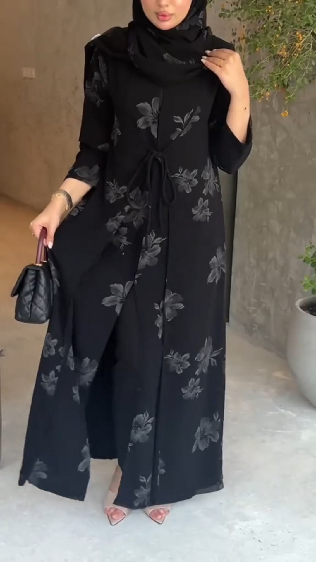Gray floral print robe