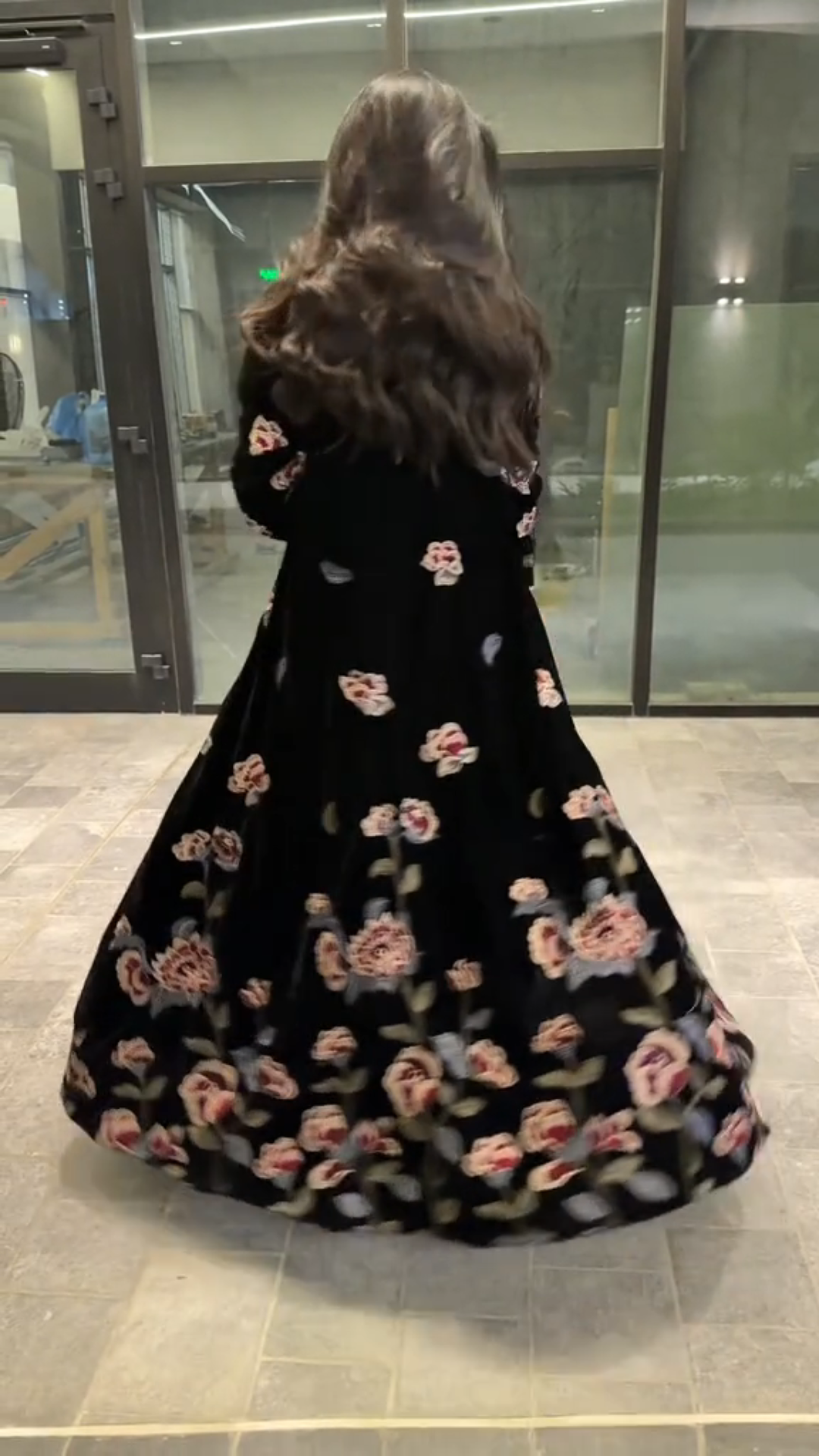 Rose velvet black robe