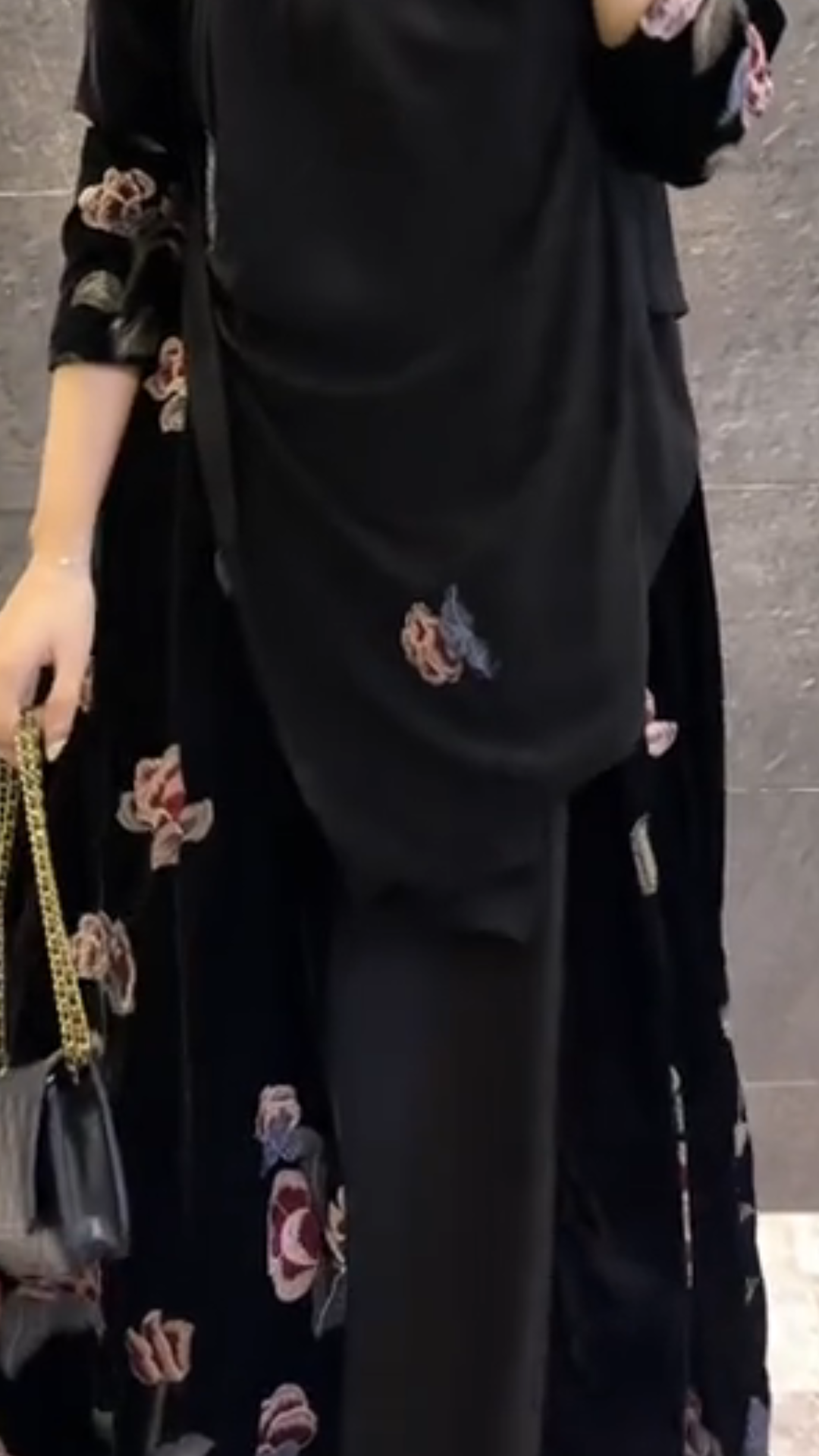 Rose velvet black robe