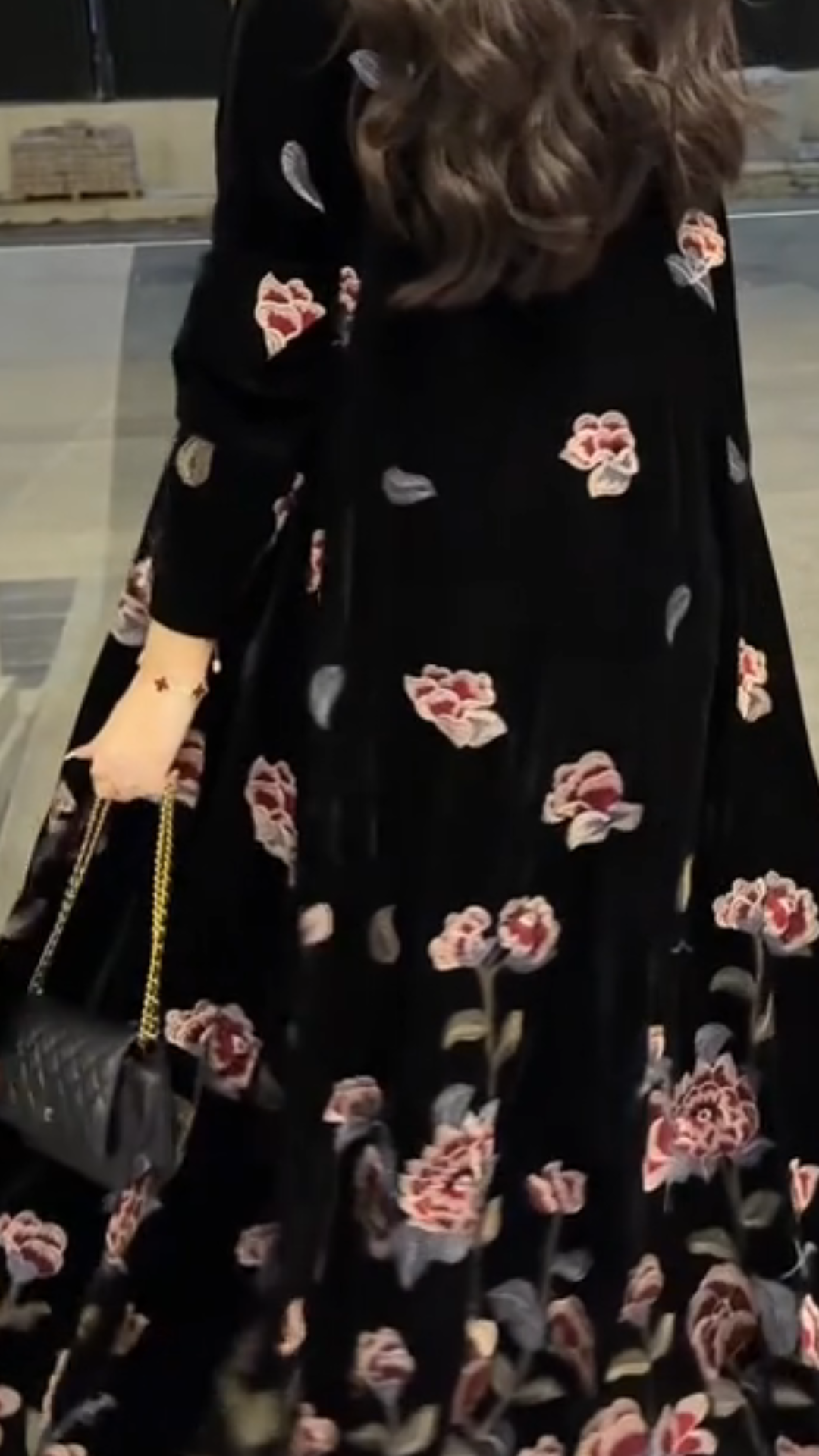 Rose velvet black robe